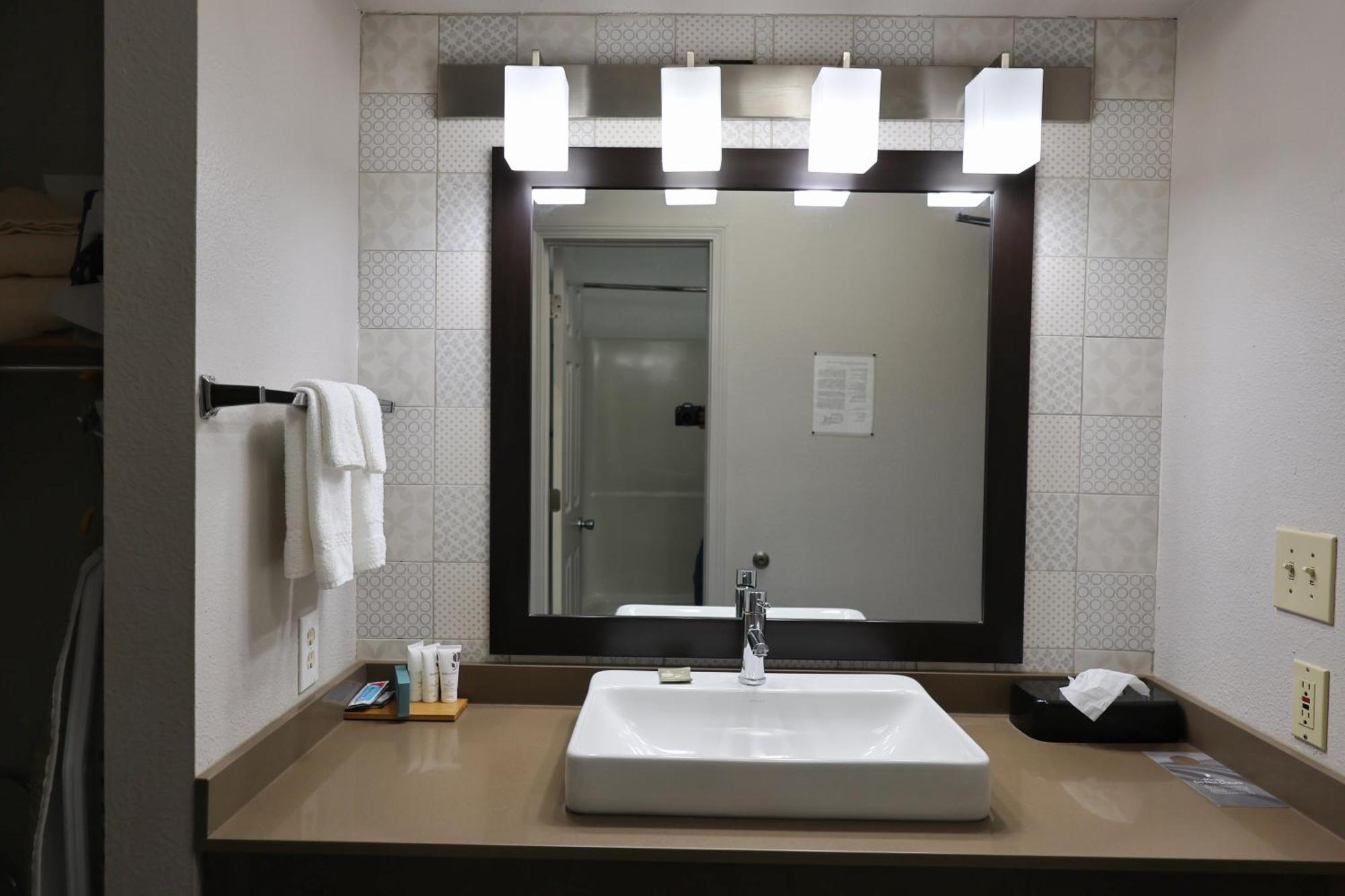 Country Inn & Suites By Radisson, Sparta, Wi Dış mekan fotoğraf